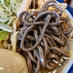 肉そば てノ字 - あいもりの蕎麦