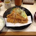 とん太 - ロースかつ定食