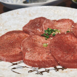 Yakiniku Horumon Yashichi - 