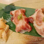 RICO IBERICO KOBE イベリコ豚と神戸牛のお店 - イベリコ豚炙り寿司