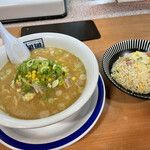 風風ラーメン - 味噌ラーメン半焼飯セット