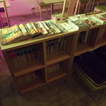 タビユキカフェ - タビユキカフェなので、るるぶをはじめ、沢山の旅行雑誌が置いてあります。