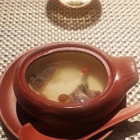 御膳房 六本木店 - 烏骨鶏のスープ。
