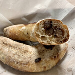 パンやきどころ RIKI - マスカルポーネと大納言 ¥300