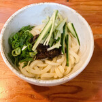 黒豚丼 千座の岩屋 - ジャジャ麺　並盛