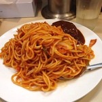 むさしや - ナポリ＋ミニハンバーグ、850円也。バターの濃厚具合がたまりません。コスパが非常に良い、お気に入り店。