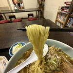 新ちゃんラーメン - 麺リフト
