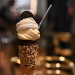 ヴェンキ - 料理写真:ジェラート レゴラーレ@税込1,220円＋ローストナッツコーティング@税込210円