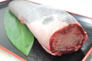 Wagyuu Yakiniku Bassare - 【牛タン】は皮つきで3週間、皮なしで2週間、しっかり熟成させています。