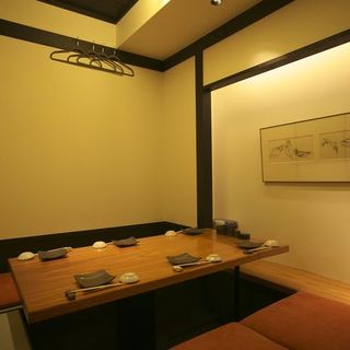 The 1st floor private room seats are horigotatsu style.