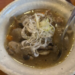 ナイス☆ユカリ - 〇〇〇の煮込み450円。追いご飯も投入出来るとか。