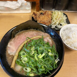 濃厚らーめん 驚麺屋 - 