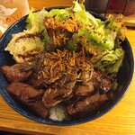 東京餃子 あかり - 牛ハラミステーキ丼（1000円）