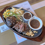 ザ キャンプファイヤー グリル＆カフェ バー ミナカミ - 