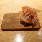 マンサルヴァ - クレーマフリッタ・生ハム・実山椒