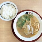 ラーメン横綱 - ラーメン 小 590円 , 白ごはん(小) 100円