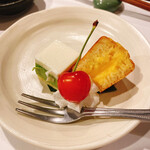 彩食遊膳 和花 - 