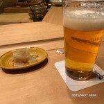 鮨 匠海 - ガリは甘酢系。好きなタイプ。ビールは、薄はりグラスで。