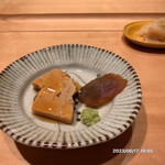 鮨 匠海 - まずは、あん肝と奈良漬。北海道 長万部。魚体17kgの鮟鱇。今1番いい季節とのこと。溶けます。