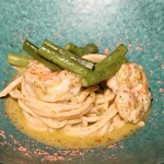 Re：Journal - 自家製のキタッラ、周りの赤い粉は海老の殻。芳ばしい。