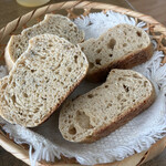 大地の宿　じょう舎 - 自家製パン