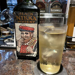 バー エグザゴーヌ - R5.6  オールドボトルのブラックニッカ水割り