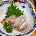 直丹新開地店 - シマアジの刺身