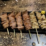 豚小家 - 202306  もつ焼き（れば・しろ）