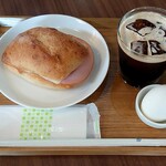 Kafe Hoco Hoco - チャバタ  ホットサンドモーニングセット ( アイスコーヒー )