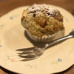 cafe Cwtch - ＊ りんごとクリームチーズのほうじ茶マフィン　370円