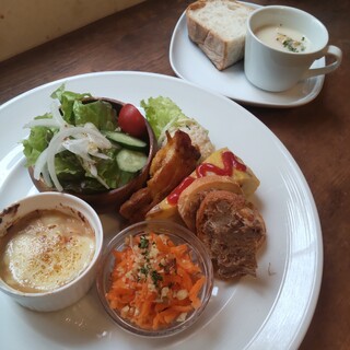 IKEYA Delicatessen_0