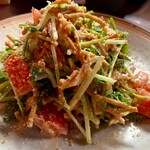 蕎麦見世のあみ - 揚げ蕎麦と水菜のサラダ