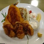 なつかし家 - あじフライとかきフライの定食 おかずアップ！