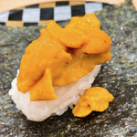 回転寿し トリトン - 【2023年03月】厳選生うに北方四島産＠715円(込)。アップ。