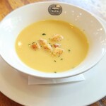 神戸屋レストラン - サクサククルトンの特製コーンスープ