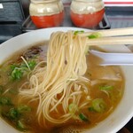 風び - 「豚骨ラーメン」麺アップ