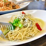 ピッツエリアバール　CACTUS　D'ORO - ・しらすとブロッコリーのレモンペペロンチーノ　生パスタ（乾麺に変更）