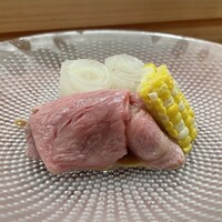 肉割烹 五平 - サーロインの冷しゃぶ、コールラビー、とうもろこし