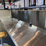 脂醤油組 - カウンター席