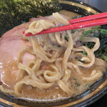 脂醤油組 - 極太縮れ麺