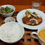 Kitchen てん - 日替わりランチ　チキンソテー　ハニーマスタードソース