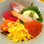 神田川 - こちらはミニ海鮮丼：780円