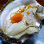 岩牡蠣をポン酢と紅葉おろしで