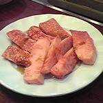 焼肉まるたつ - カルビとバラ