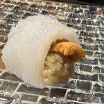 赤坂 鮨大谷 - 泥障烏賊の馬糞雲丹巻