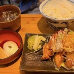 肉汁餃子のダンダダン - 油淋鶏定食