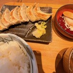 肉汁餃子のダンダダン - 焼き餃子定食