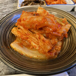 川崎名物 炭火焼肉 食道園 - 白菜のキムチ