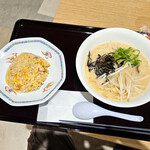 ラーメンたこ焼きの四六時中 - 料理写真: