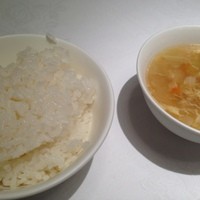 重慶飯店 岡山店 - ご飯、スープ